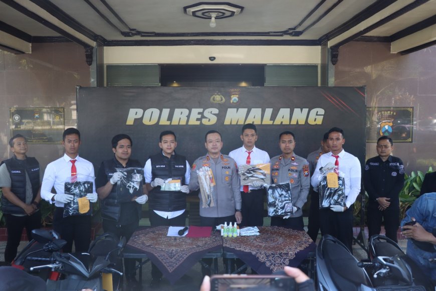 Dua Pemuda Bersajam Diamankan untuk Proses Hukum Lebih Lanjut